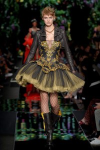 Moschino RTW Spring 2018