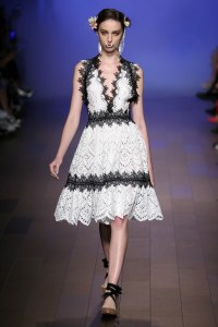 Naeem Khan RTW Spring 2018