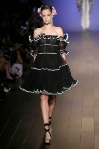 Naeem Khan RTW Spring 2018