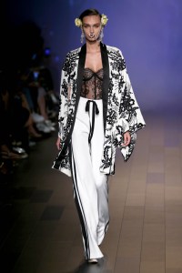 Naeem Khan RTW Spring 2018