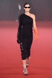 Off-White RTW Spring 2018