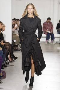 Olivier Theyskens RTW Spring 2018