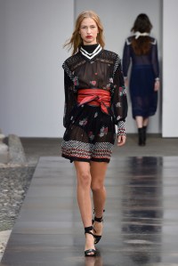 Philosophy di Lorenzo Serafini RTW Spring 2018