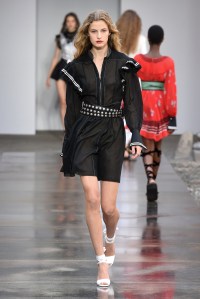 Philosophy di Lorenzo Serafini RTW Spring 2018