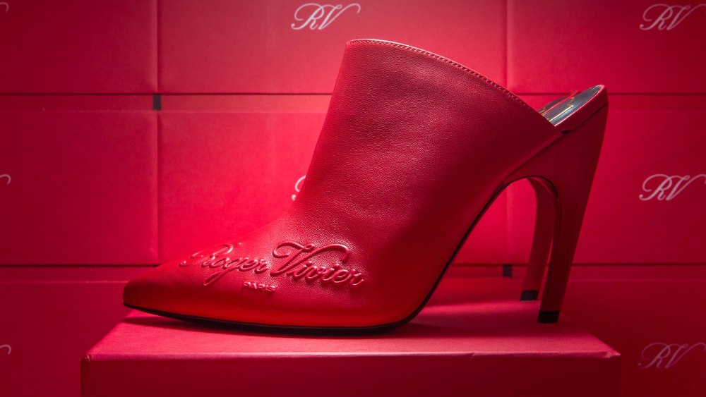 Paris Fashion Week Spring 2018: The Accessories Guide