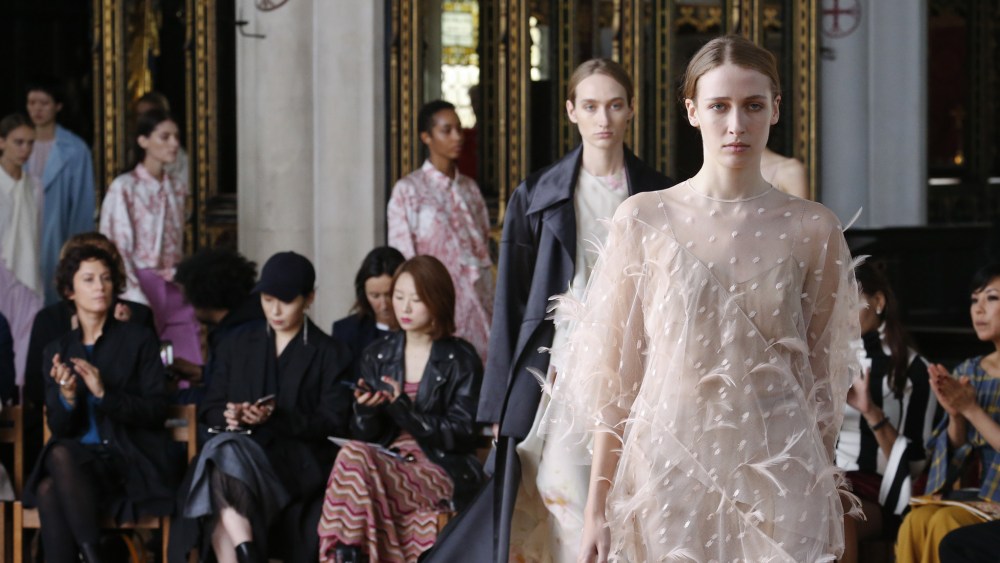 Sharon Wauchob RTW Spring 2018