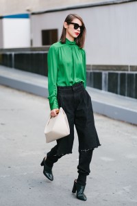 Street style at New York Fashion Week spring 2018.