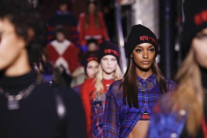 Tommy Hilfiger RTW Spring 2018