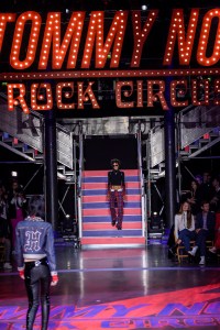 Tommy Hilfiger RTW Fall 2017
