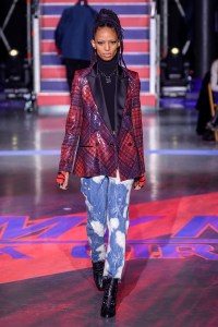 Tommy Hilfiger RTW Fall 2017