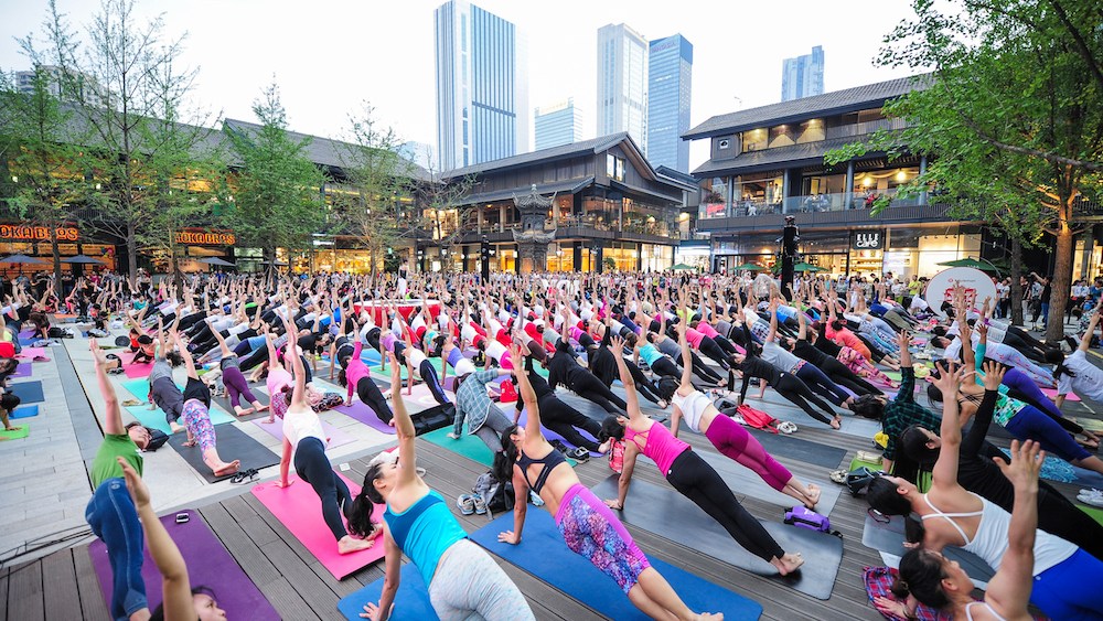 Lululemon Sweatlife