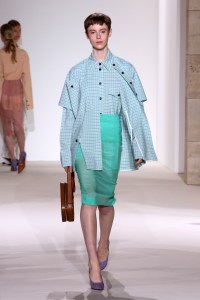 Victoria Beckham RTW Spring 2018
