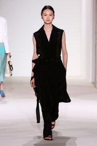 Victoria Beckham RTW Spring 2018