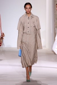 Victoria Beckham RTW Spring 2018