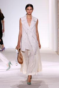 Victoria Beckham RTW Spring 2018