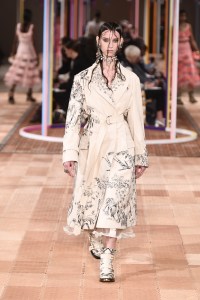 Alexander McQueen RTW Spring 2018
