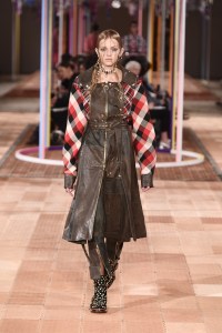 Alexander McQueen RTW Spring 2018
