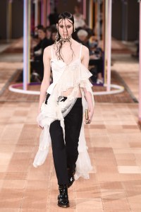 Alexander McQueen RTW Spring 2018