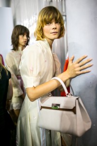 Backstage at Shiatzy Chen RTW Spring 2018