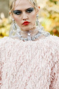 Details at Chanel RTW Spring 2018
