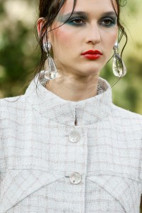 Details at Chanel RTW Spring 2018