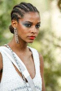 Details at Chanel RTW Spring 2018