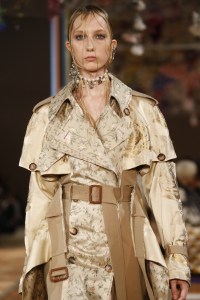 Details at Alexander McQueen RTW Spring 2018