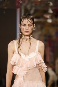 Details at Alexander McQueen RTW Spring 2018