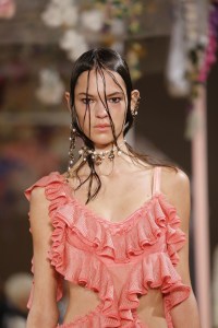 Details at Alexander McQueen RTW Spring 2018