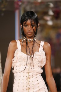 Details at Alexander McQueen RTW Spring 2018