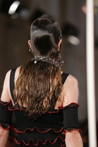 Details at Alexander McQueen RTW Spring 2018