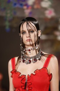 Details at Alexander McQueen RTW Spring 2018
