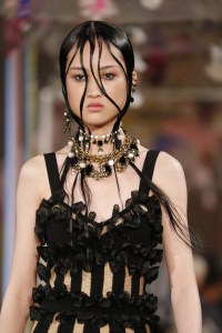 Details at Alexander McQueen RTW Spring 2018