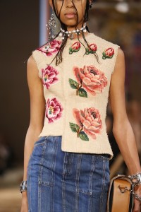 Details at Alexander McQueen RTW Spring 2018