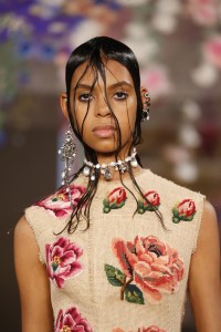 Details at Alexander McQueen RTW Spring 2018