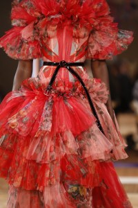 Details at Alexander McQueen RTW Spring 2018