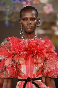 Details at Alexander McQueen RTW Spring 2018