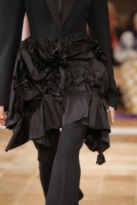 Details at Alexander McQueen RTW Spring 2018