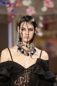 Details at Alexander McQueen RTW Spring 2018
