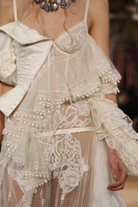 Details at Alexander McQueen RTW Spring 2018