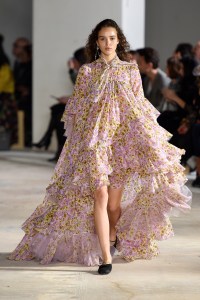 Giambattista Valli RTW Spring 2018