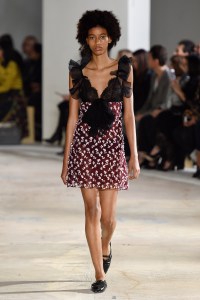 Giambattista Valli RTW Spring 2018