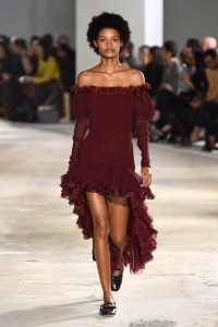 Giambattista Valli RTW Spring 2018