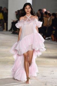 Giambattista Valli RTW Spring 2018
