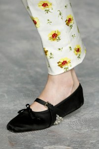 Details at Giambattista Valli RTW Spring 2018