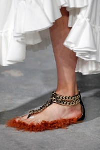 Details at Giambattista Valli RTW Spring 2018