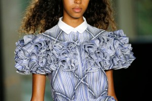 Details at Giambattista Valli RTW Spring 2018