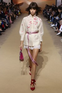 Shiatzy Chen RTW Spring 2018