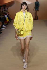Shiatzy Chen RTW Spring 2018