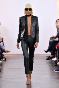 Guy Laroche RTW Spring 2018